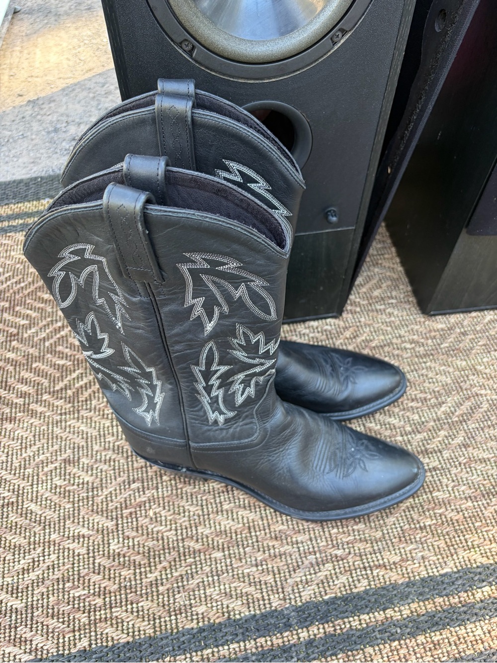 Old West Black Western Embroidered Pull-On Heeled Boots